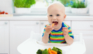 تغذیه کودک از هویج