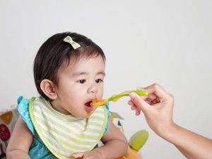 تغذیه کودک زیر دو سال